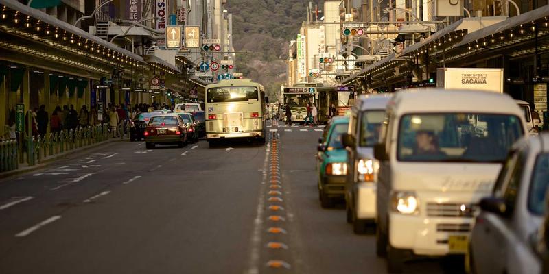 新质生产力驱动未来：IT与商务管理培训的颠覆性变革与创新路径